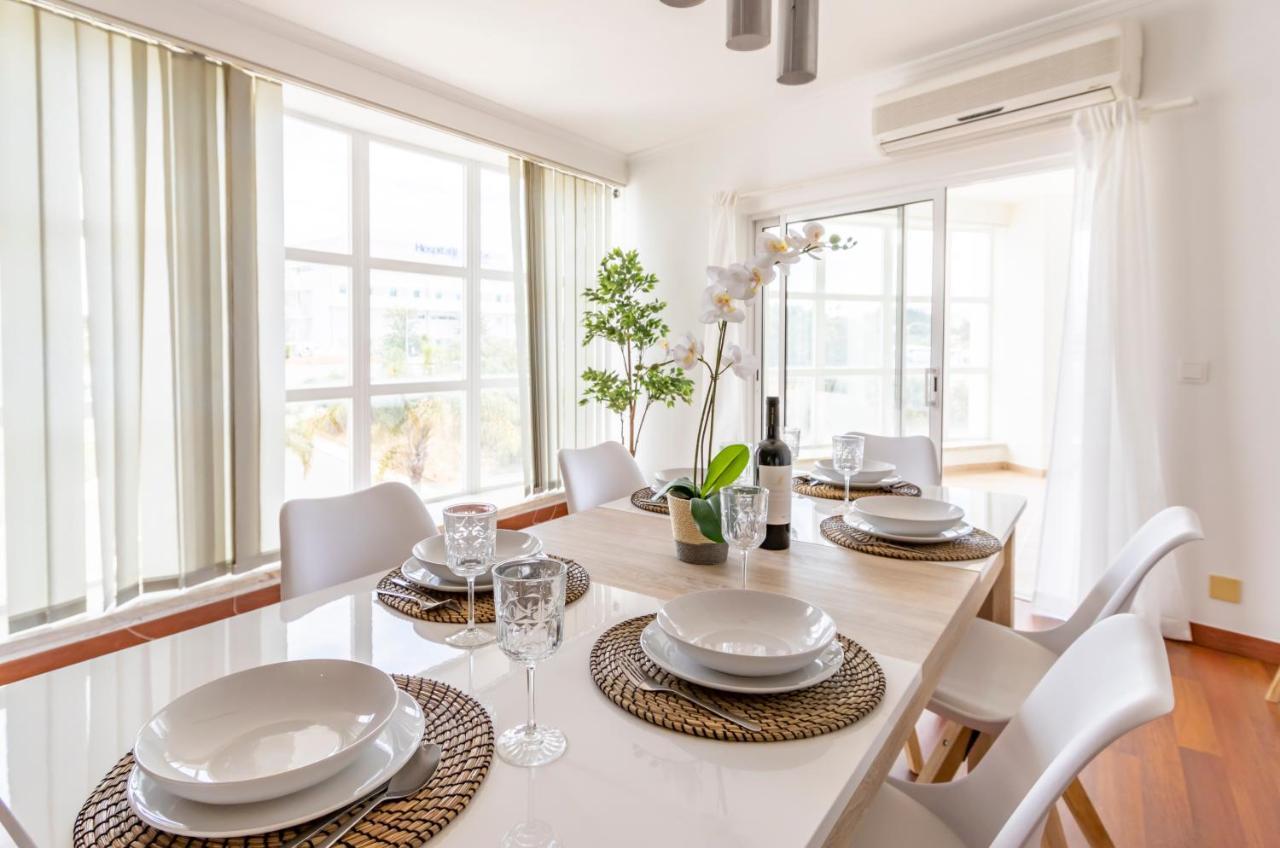 Spaceful Apartment In Албуфейра Экстерьер фото