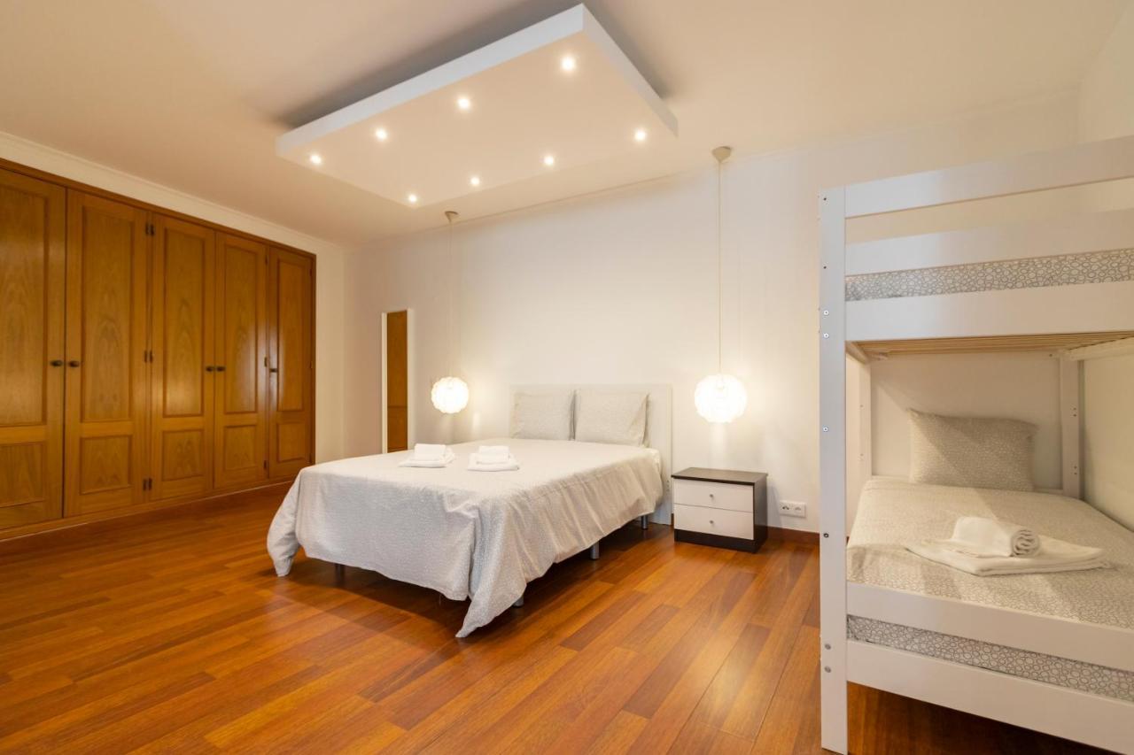 Spaceful Apartment In Албуфейра Экстерьер фото